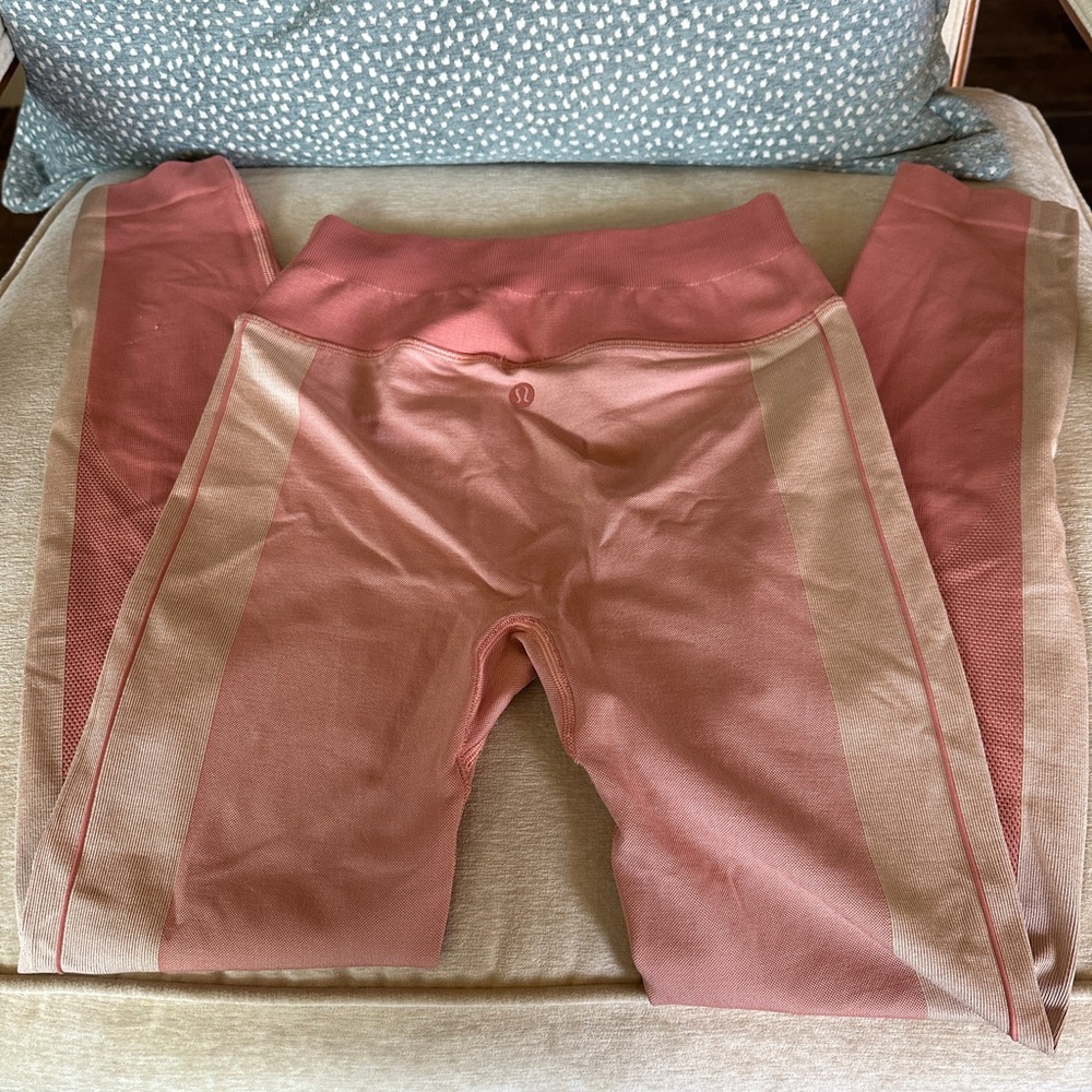 Lululemon Leggings Size 4 pink